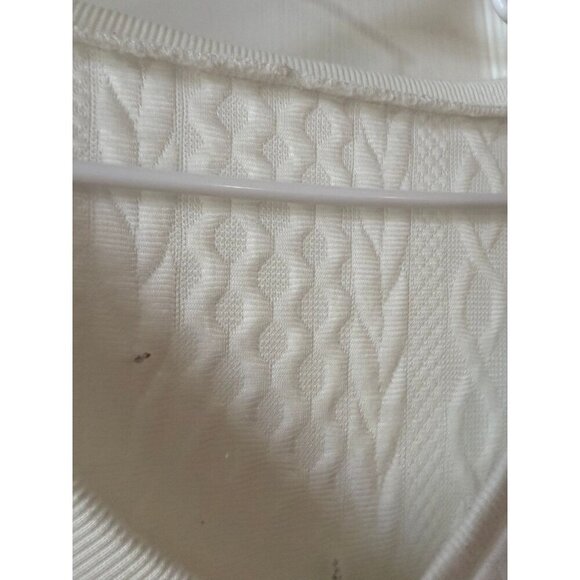 Sweater Women’s size X – large white knit design - Picture 6 of 10